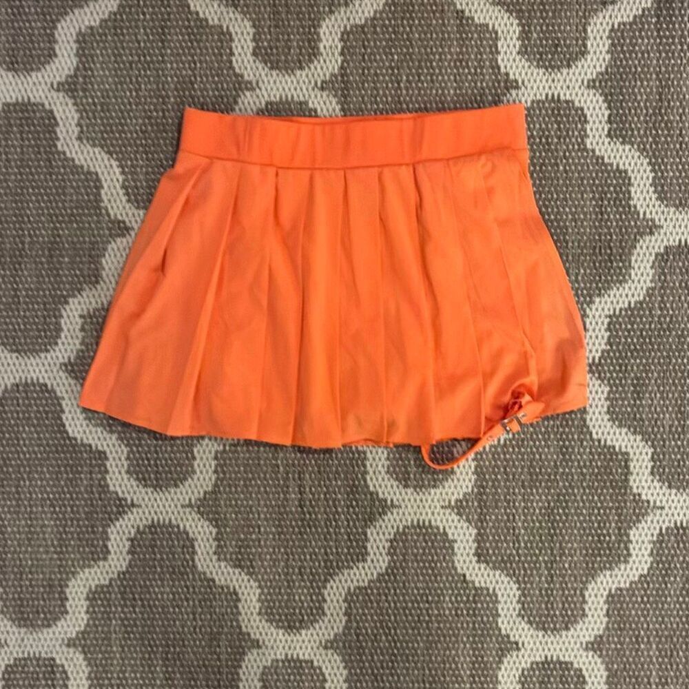 Halara tennis skirt women’s size medium